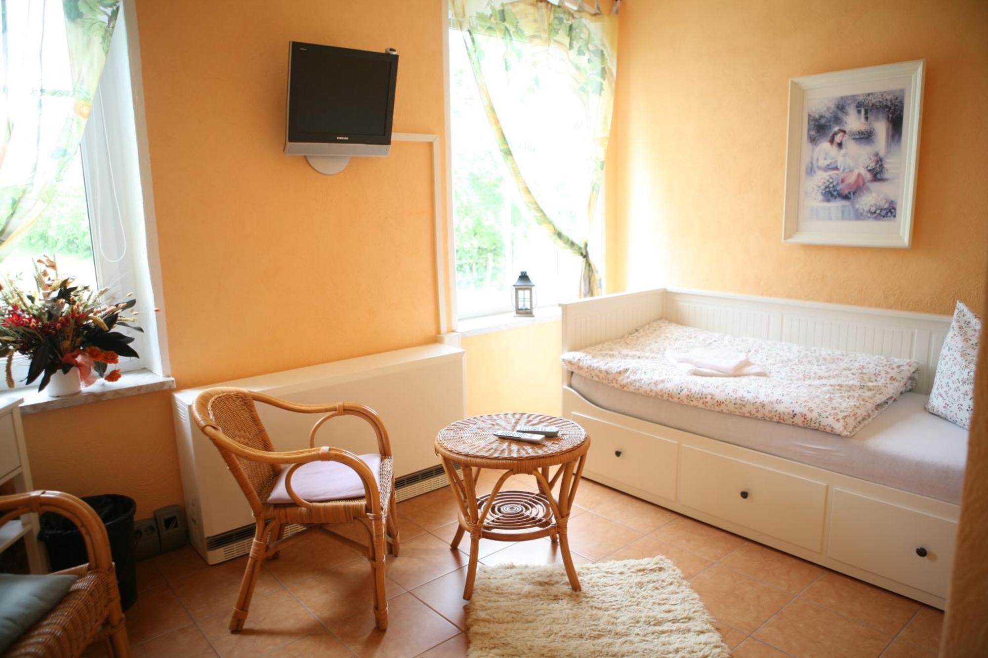 Pension Gestuet Lindenhof เทมพลีน ภายนอก รูปภาพ