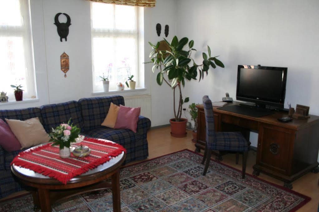 Pension Gestuet Lindenhof เทมพลีน ภายนอก รูปภาพ